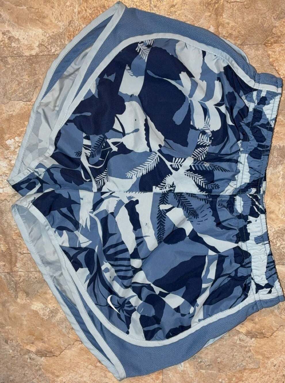 Nike Dri-FIT Tempo Blue Tropical Floral Running Shorts Size Small